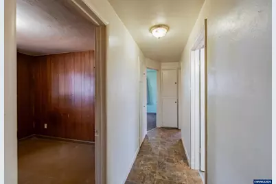 183 W Cedar Dr, Lebanon, OR 97355 - Photo 16