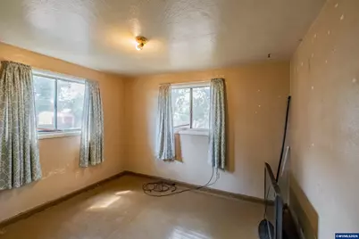 183 W Cedar Dr, Lebanon, OR 97355 - Photo 22