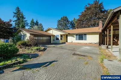 1091 SE 3rd Av, Mill City, OR 97360 - Photo 2