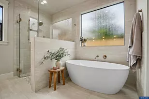 2094 SE Arrowwood Ave, Dallas, OR 97338 - Photo 36