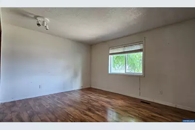 4721 Serra Ct NE, Salem, OR 97305 - Photo 8