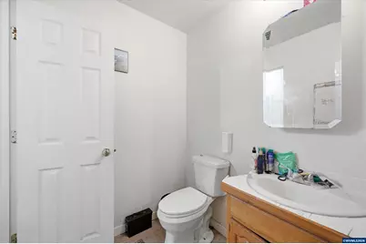 783 W Main St, Sheridan, OR 97378 - Photo 20