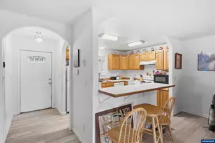 783 W Main St, Sheridan, OR 97378 - Photo 4