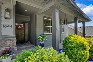 1644 Centennial Dr, Silverton, OR 97381 - Photo 4