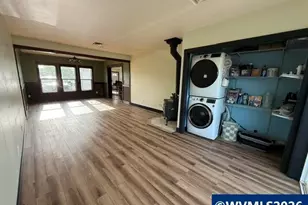271 S 3rd St, Lebanon, OR 97355 - Photo 10