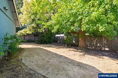4065 47th Av NE, Salem, OR 97305 - Photo 2