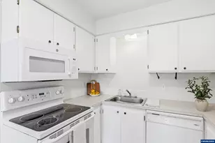 950 Evergreen #318 Rd, Woodburn, OR 97071 - Photo 6