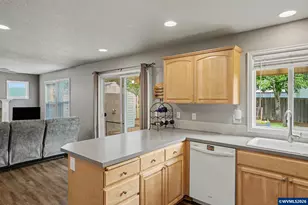 1227 SE Rivergreen Ave, Corvallis, OR 97333 - Photo 18