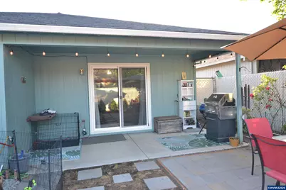 450 St Clair Wy, Eagle Point, OR 97524 - Photo 20