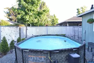 450 St Clair Way, Eagle Point, OR 97524 - Photo 22