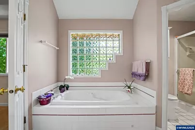 1827 Mousebird Av NW, Salem, OR 97304 - Photo 32