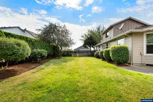 270 NE Berry St, Sublimity, OR 97385 - Photo 36