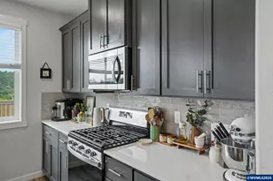 5005 Constellation Ave NE, Salem, OR 97305 - Photo 10