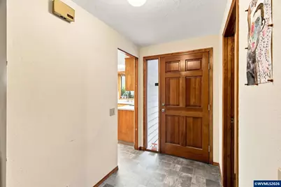 473 Suncrest Av NW, Salem, OR 97304 - Photo 6