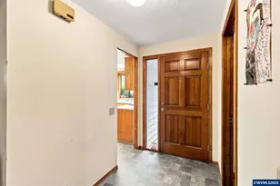 473 Suncrest Ave NW, Salem, OR 97304 - Photo 6