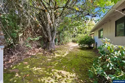 473 Suncrest Av NW, Salem, OR 97304 - Photo 40