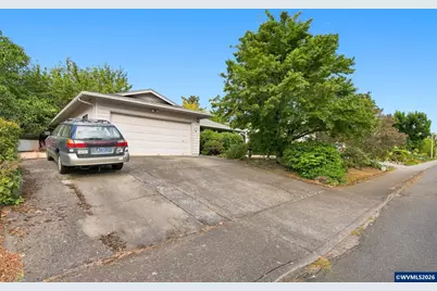 473 Suncrest Av NW, Salem, OR 97304 - Photo 4
