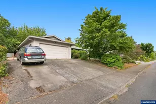 473 Suncrest Ave NW, Salem, OR 97304 - Photo 4