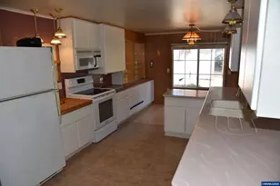 2690 Rocky Way SE, Salem, OR 97306 - Photo 16