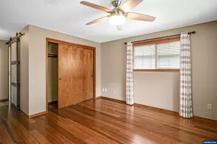 1639 Nut Tree Dr NW, Salem, OR 97304 - Photo 22