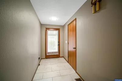 1639 Nut Tree Dr NW, Salem, OR 97304 - Photo 8