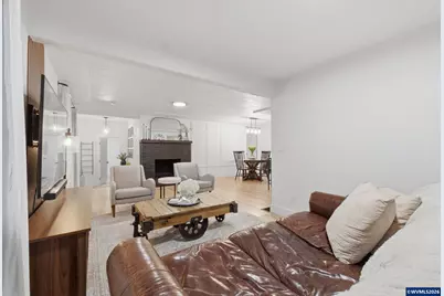 5711 W A St, West Linn, OR 97068 - Photo 8