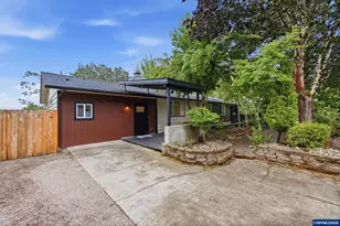 5711 W A St, West Linn, OR 97068 - Photo 2