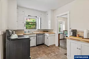 375 23rd St SE, Salem, OR 97301 - Photo 10