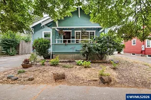 375 23rd St SE, Salem, OR 97301 - Photo 2