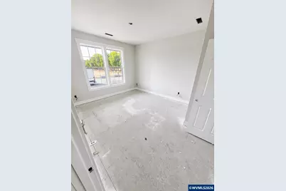 981 W Washington St, Carlton, OR 97111 - Photo 6