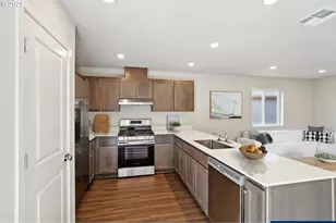 663 Minnesota St, Lebanon, OR 97355 - Photo 16
