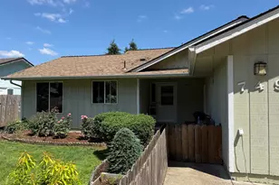 749 2nd Pl, Jefferson, OR 97352 - Photo 2