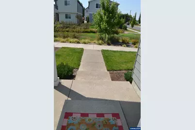 603 Pickering Ln, Woodburn, OR 97071 - Photo 4