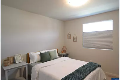 603 Pickering Ln, Woodburn, OR 97071 - Photo 20
