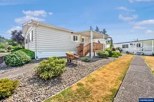 1418 Pine St NE, Silverton, OR 97381 - Photo 2