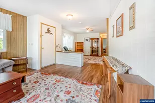 1418 Pine St NE, Silverton, OR 97381 - Photo 8