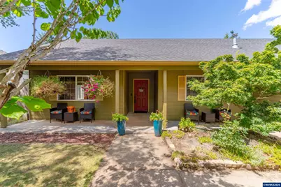 1023 Limelight Av NW, Salem, OR 97304 - Photo 4
