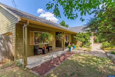 1023 Limelight Av NW, Salem, OR 97304 - Photo 6