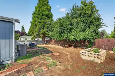 2120 SW 29th St #1, Troutdale, OR 97060 - Photo 40