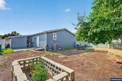 2120 SW 29th St #1, Troutdale, OR 97060 - Photo 36