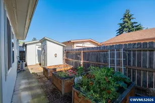 4727 San Francisco Dr NE, Salem, OR 97305 - Photo 48