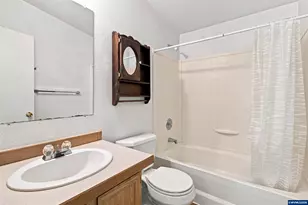 1164 SE Schooner Ave, Corvallis, OR 97333 - Photo 16