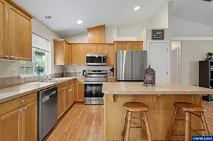 963 Rodan Ave SE, Salem, OR 97306 - Photo 6