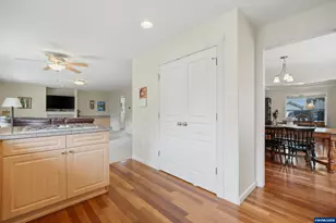 1040 Foxtail Ct NW, Salem, OR 97304 - Photo 12