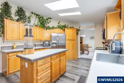 32777 Berlin Rd, Lebanon, OR 97355 - Photo 8