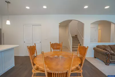 516 Churchill Downs St SE, Albany, OR 97322 - Photo 12