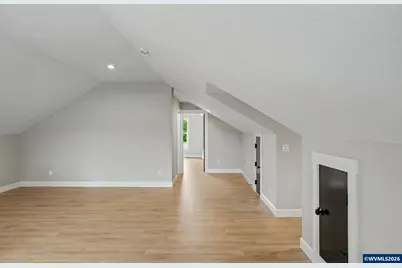 38802 NW Garden Dr, Scio, OR 97374 - Photo 32