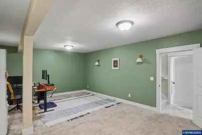 734 Cascade Dr NW, Salem, OR 97304 - Photo 24