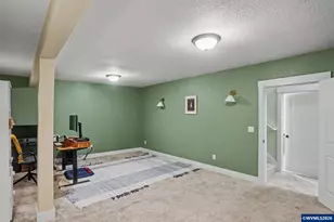 734 Cascade Dr NW, Salem, OR 97304 - Photo 24