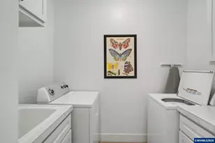 734 Cascade Dr NW, Salem, OR 97304 - Photo 32